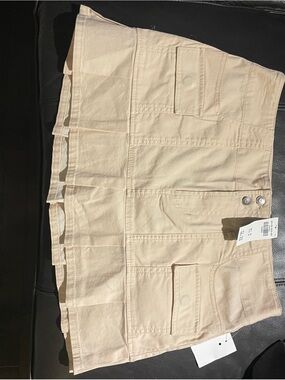 Hollister Beige Low-Rise Mini Skirt